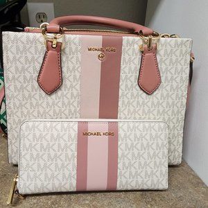 Michael Kors Marilyn Medium Satchel